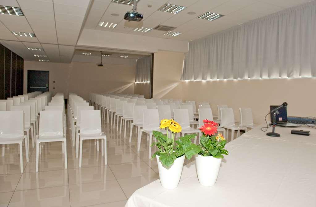 Hotel Rivarolo Rivarolo Canavese Bekvämligheter bild